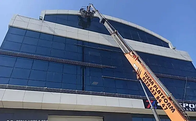 Dış Cephe Cam Temizliği